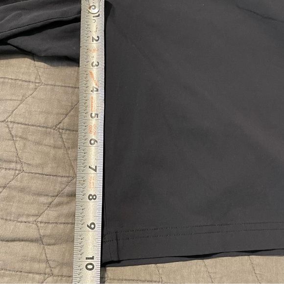 Columbia Omni Shield Advanced Repellency Women’s Black Hiking Cargo Shorts Sz 10 - Picture 4 of 7